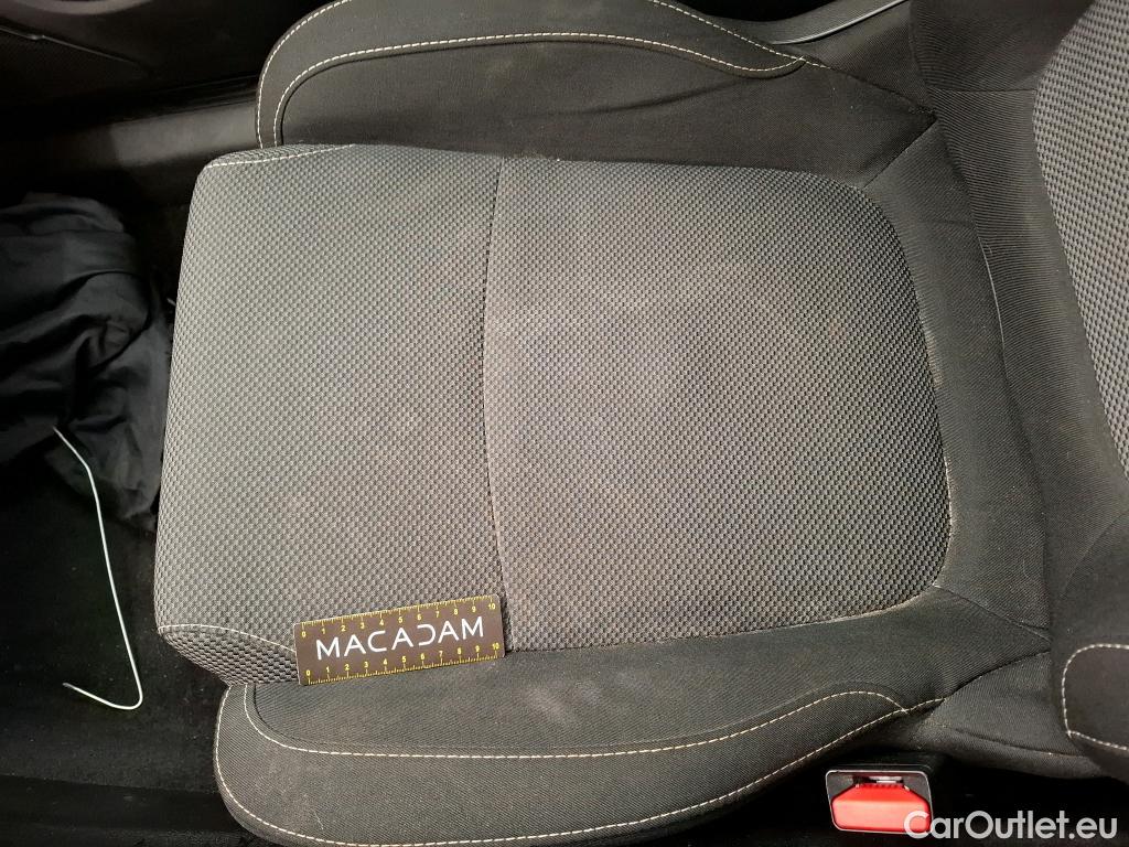  Renault  Megane  IV Berline 5pt. Société Air Nav 1.5 dCi 90CV BVM6 E6 #61