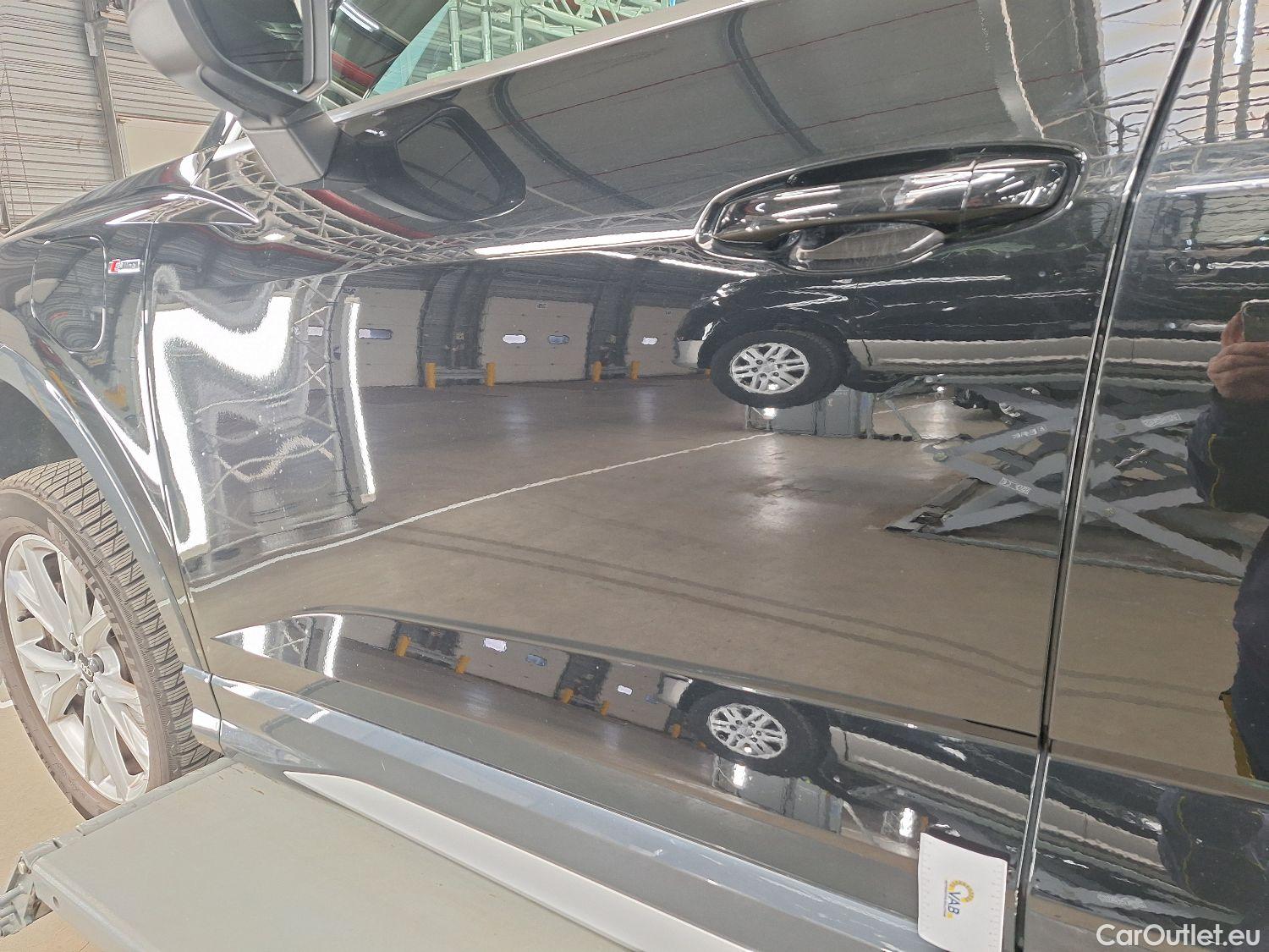  Audi  Q3 Audi,  SB '19 PHEV, Audi  Sportback 45 TFSI e S tronic S Line 5d #25