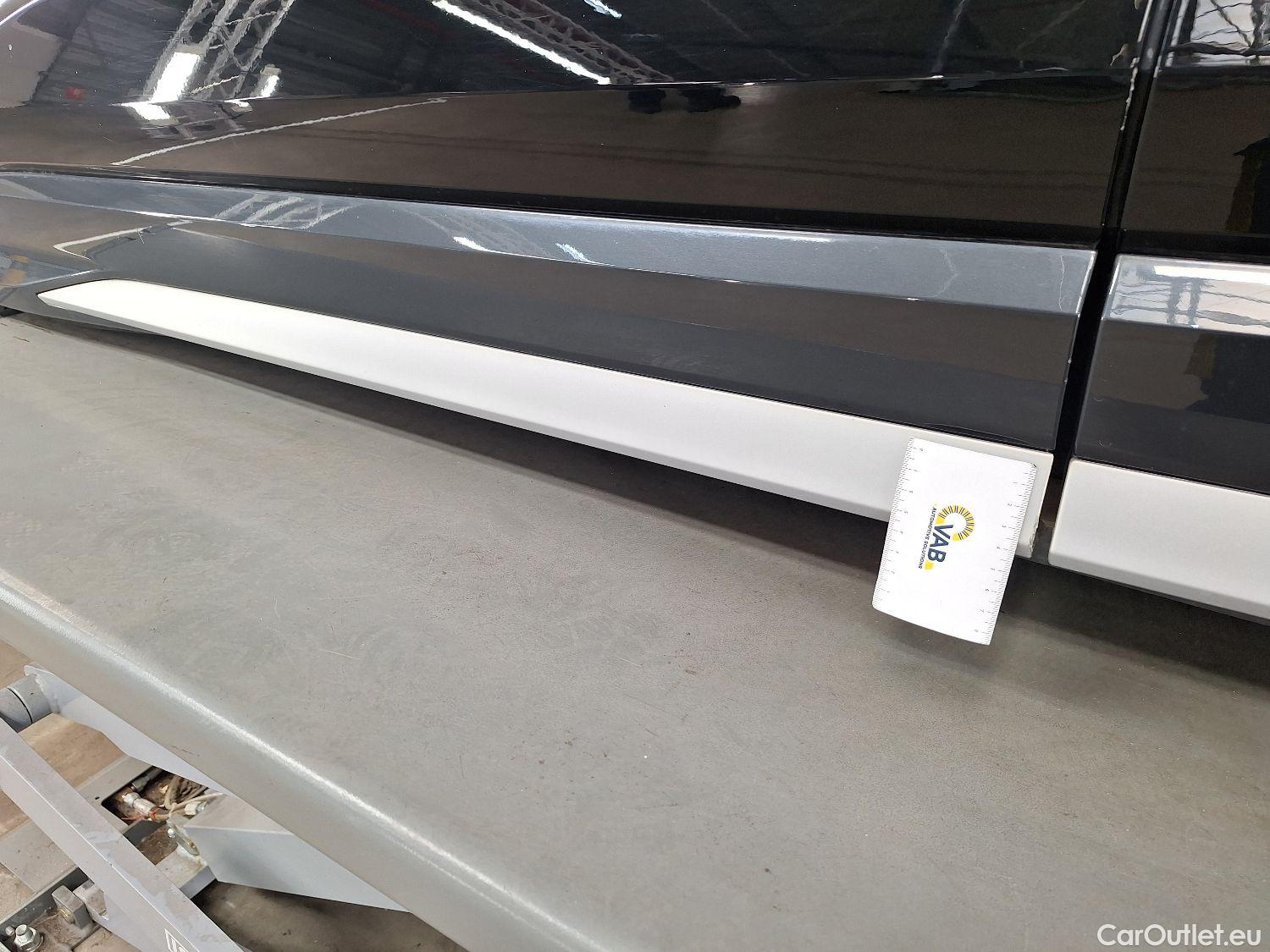  Audi  Q3 Audi,  SB '19 PHEV, Audi  Sportback 45 TFSI e S tronic S Line 5d #29