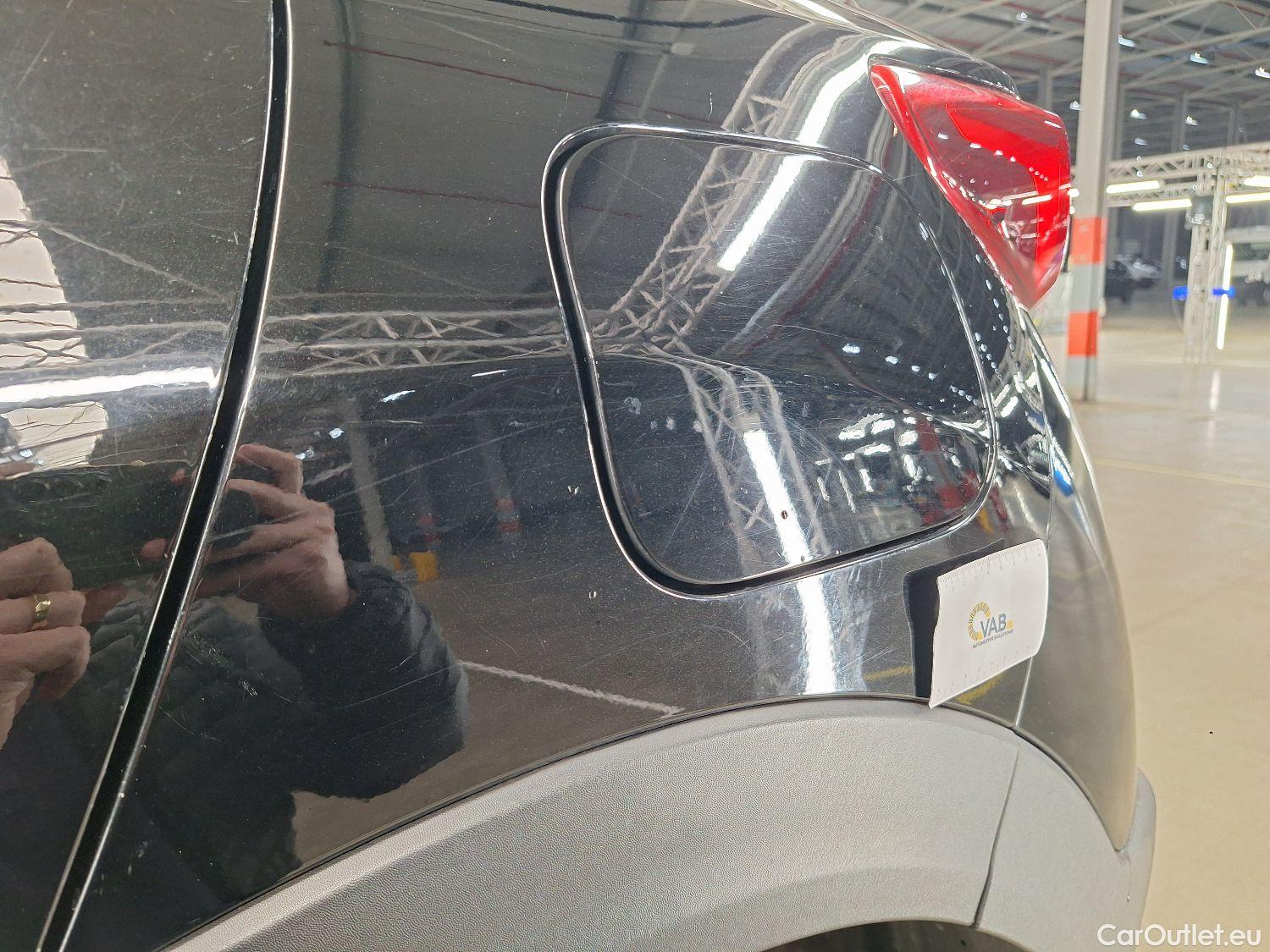  KIA  STONIC Kia,  '17, KIA  1.0 T Sense ISG DCT 5d #24