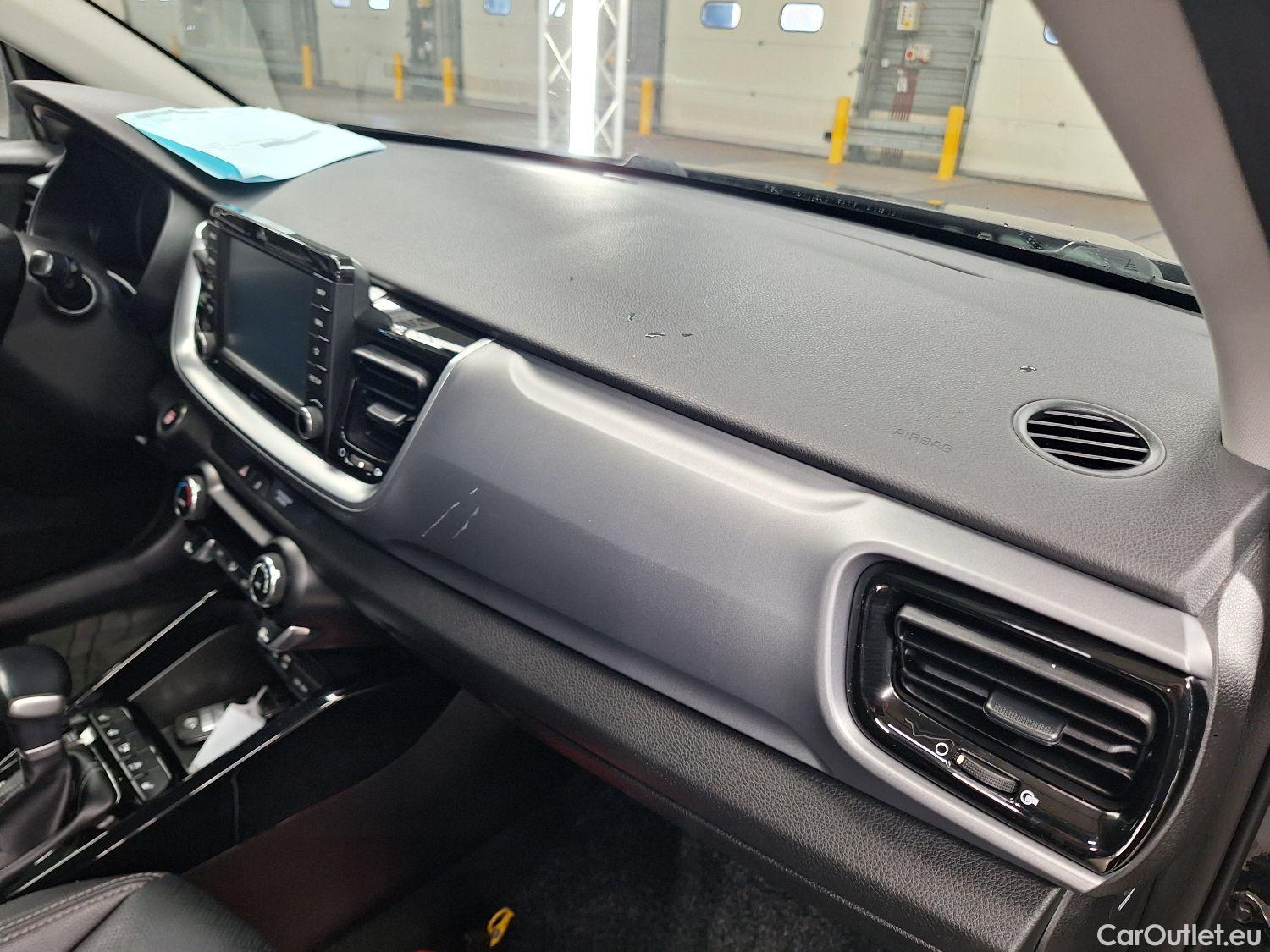  KIA  STONIC Kia,  '17, KIA  1.0 T Sense ISG DCT 5d #32