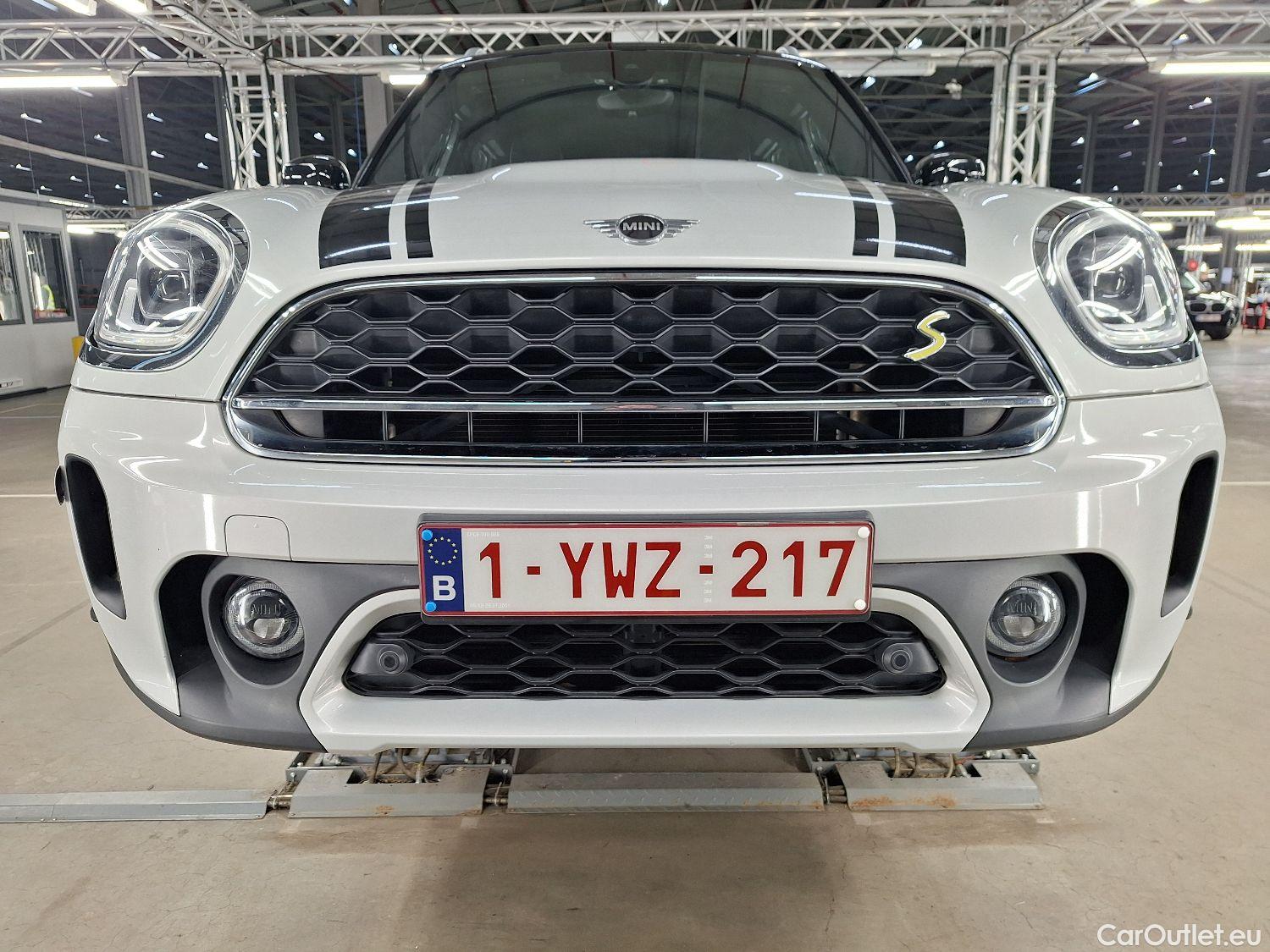 Mini  Countryman MINI, Mini  '16, Mini  Cooper S E ALL4 AT 5d #9