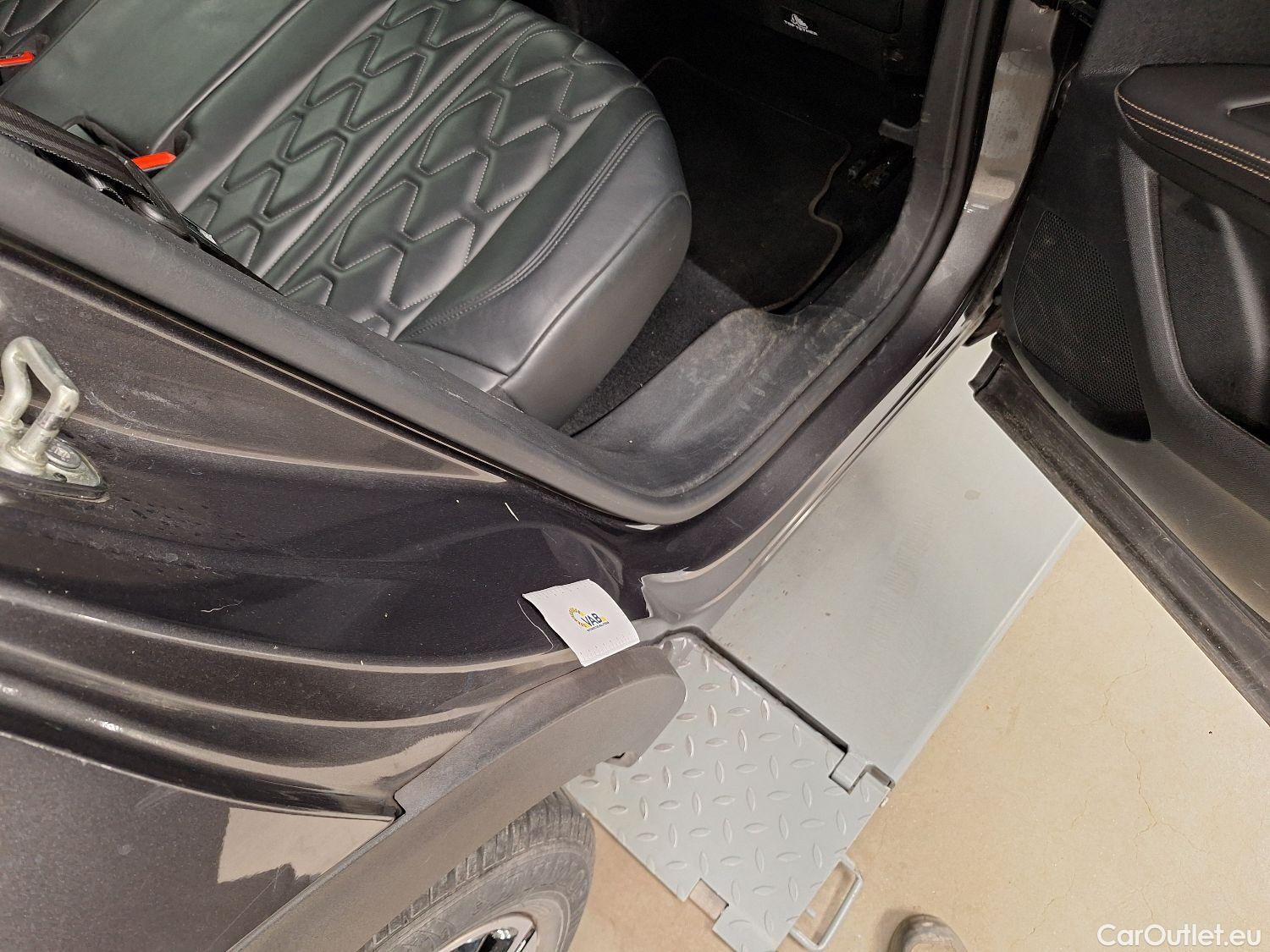  Peugeot  3008 Peugeot,  FL'20, Peugeot  1.5 BlueHDi 96kW S&S EAT8 GT 5d #30