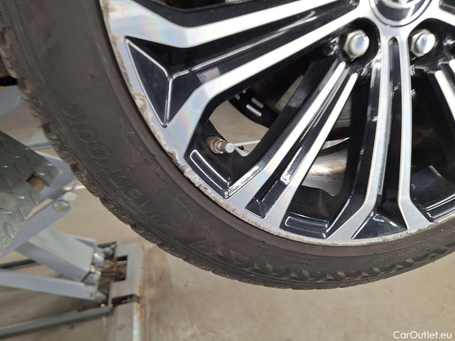  Toyota  Corolla Toyota,  TS '19, Toyota  Touring Sports 1.8 Hybrid Premium e #2