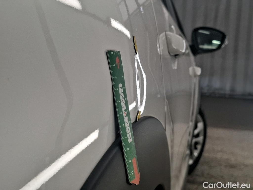  Citroen  C3 CITROEN  Société / 2020 / 5P / Berline / VU PureTech 83 S&S BVM Feel #2