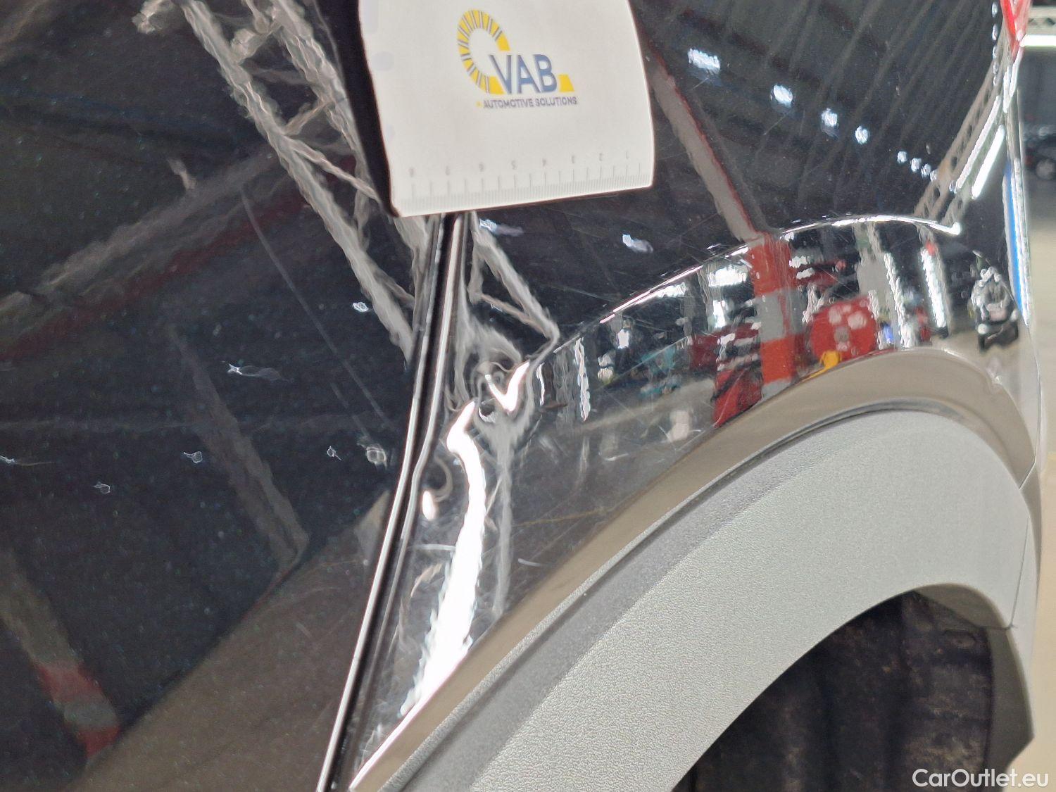  Volvo  XC 40 Volvo, XC40 '17 PHEV, Volvo XC40 T4 Recharge Geartronic Inscription 5d #17