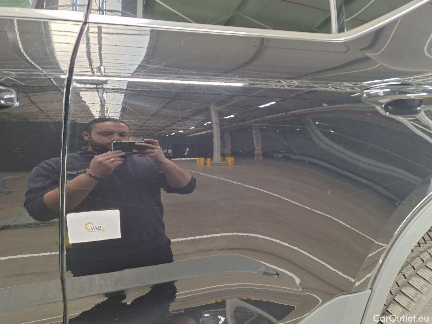  Volvo  XC 40 Volvo, XC40 '17 PHEV, Volvo XC40 T4 Recharge Geartronic Inscription 5d #21