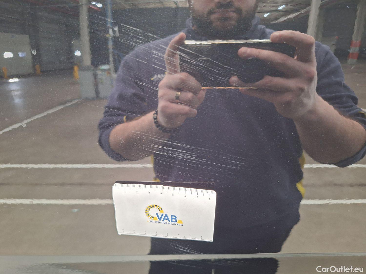  Volvo  XC 40 Volvo, XC40 '17 PHEV, Volvo XC40 T4 Recharge Geartronic Inscription 5d #27