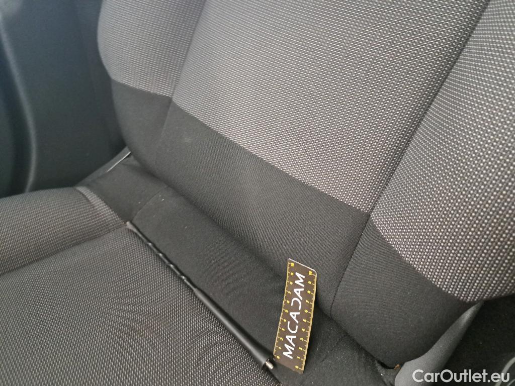  Citroen  C3  Société Feel Nav 1.2 PureTech 80CV BVM5 E6 #22