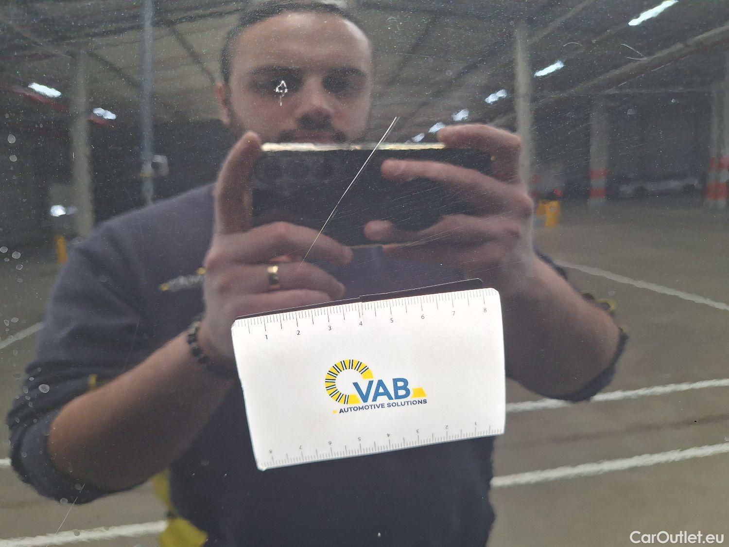  Volvo  XC 40 Volvo, XC40 '17 PHEV, Volvo XC40 T4 Recharge Geartronic Inscription 5d #26