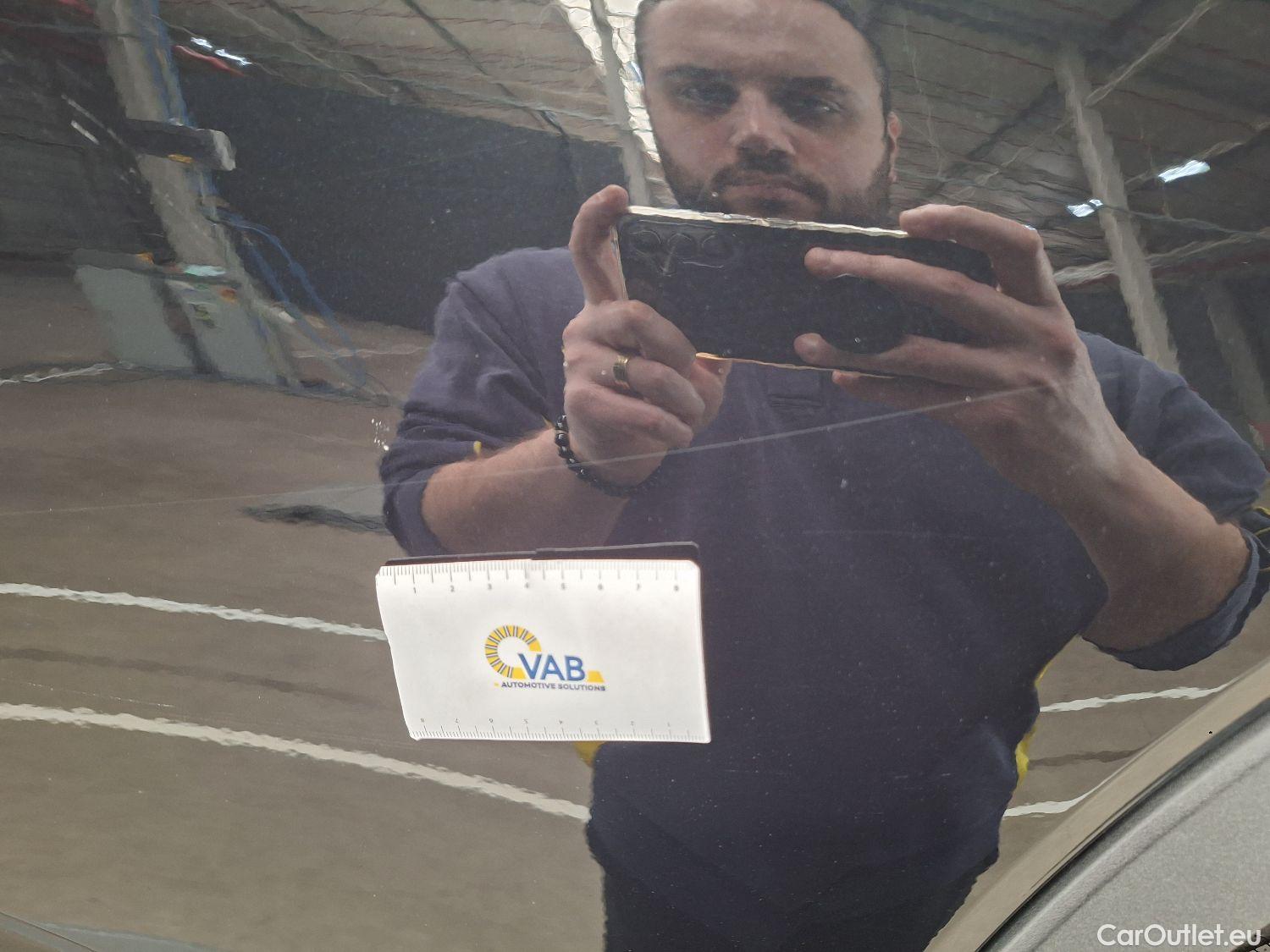  Volvo  XC 40 Volvo, XC40 '17 PHEV, Volvo XC40 T4 Recharge Geartronic Inscription 5d #23