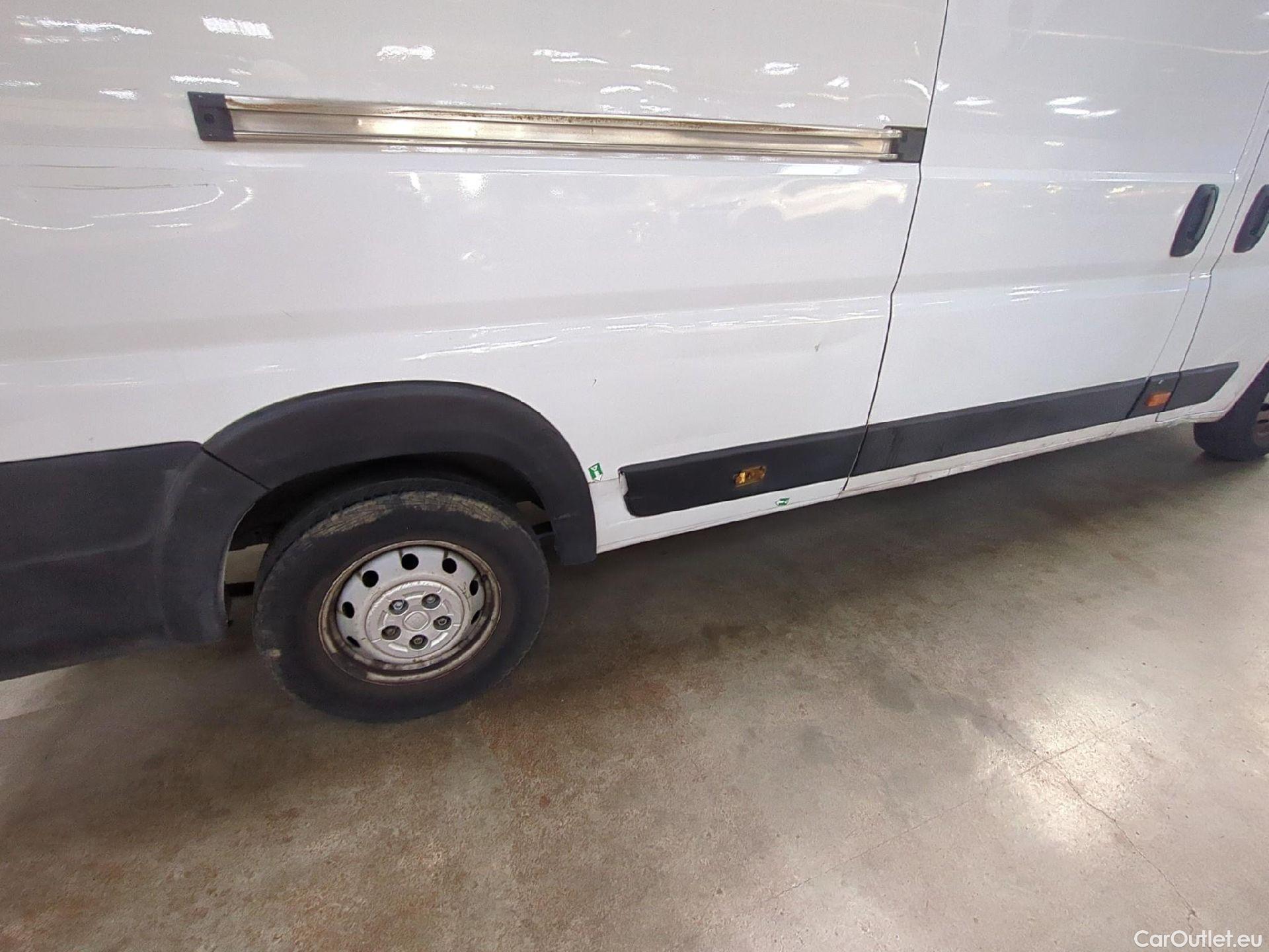 Fiat  Ducato FIAT  VU 4p Fourgon Maxi 3.5 XL H2 2.3 Mjet 130 Pack Pro Nav #53