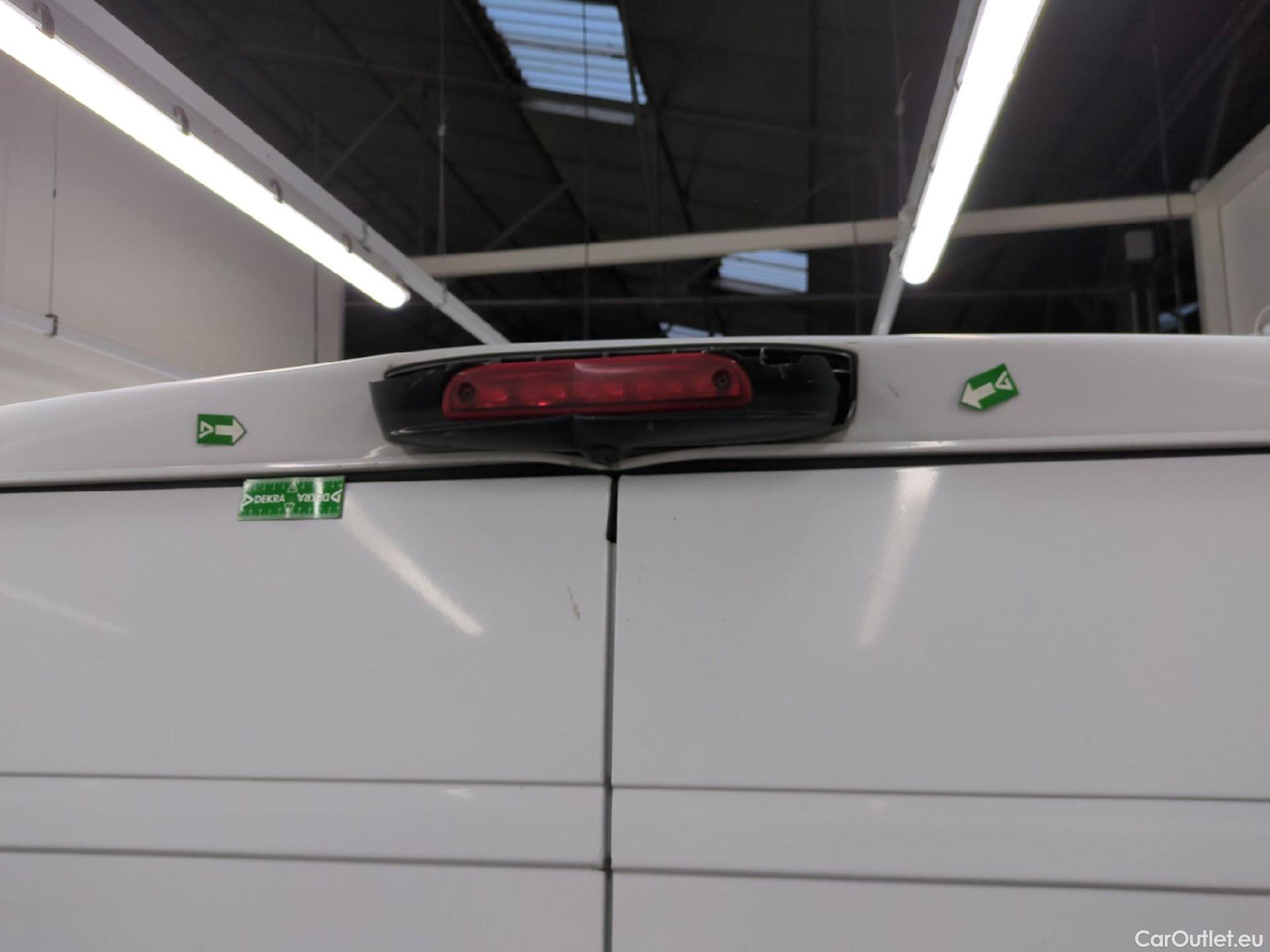  Fiat  Ducato FIAT  / 2014 / 4P / Fourgon tôlé 2.3 Mjet 140 Maxi 3.5 XL H2 Business #53