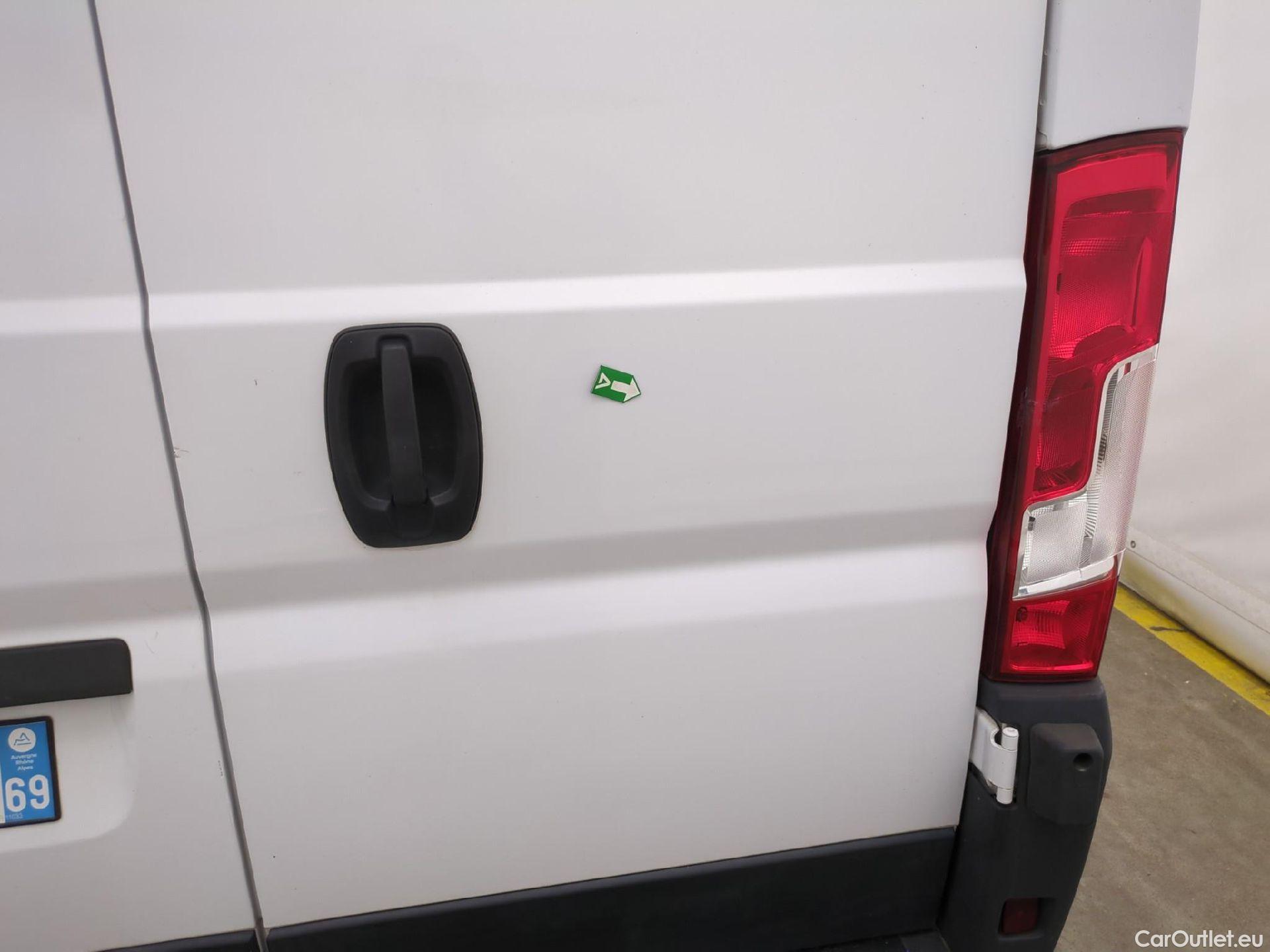  Fiat  Ducato FIAT  / 2014 / 4P / Fourgon tôlé 3.0 M H2 2.3 Multijet 120 Pack Pro Nav #5