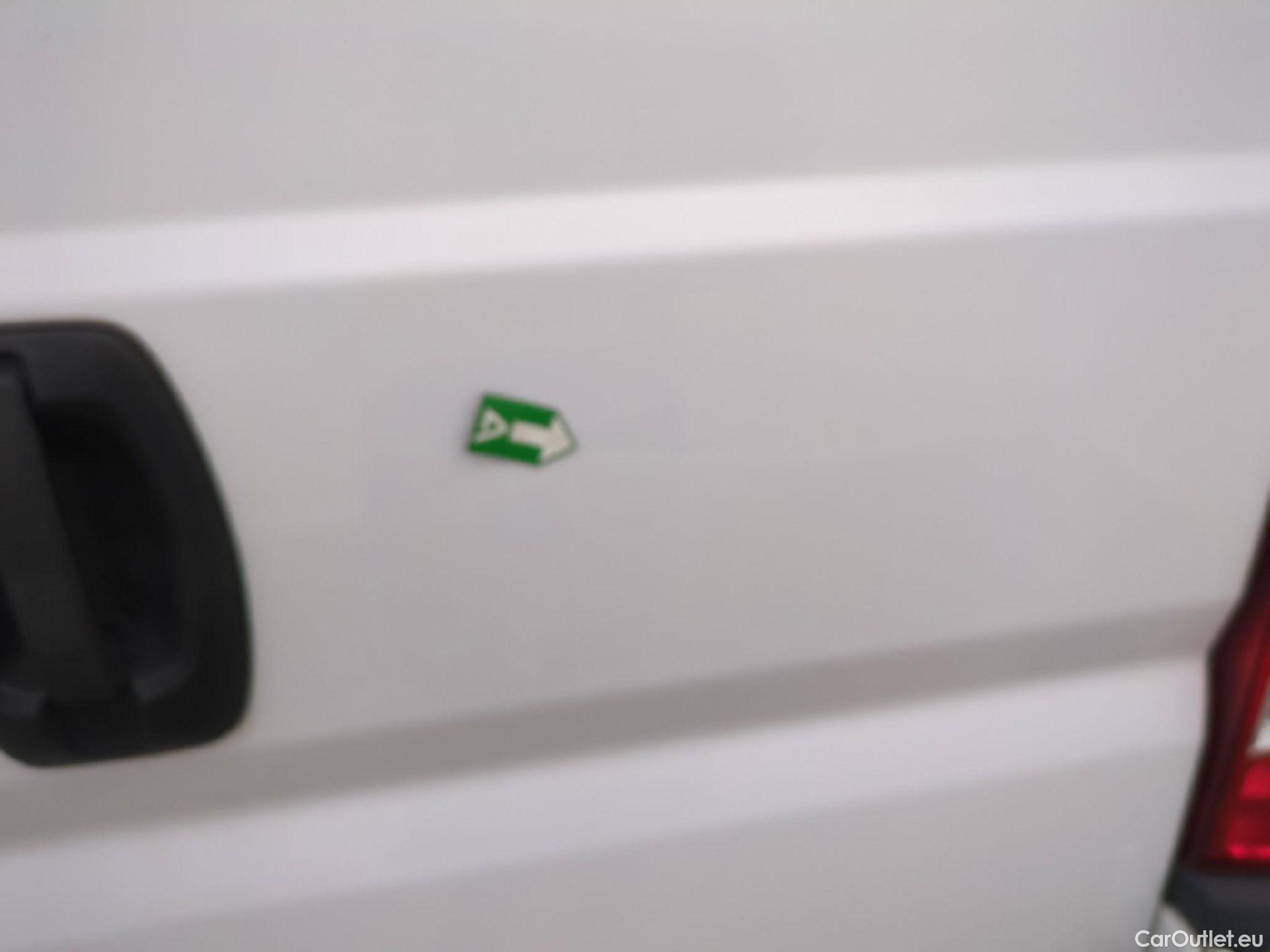  Fiat  Ducato FIAT  / 2014 / 4P / Fourgon tôlé 3.0 M H2 2.3 Multijet 120 Pack Pro Nav #6