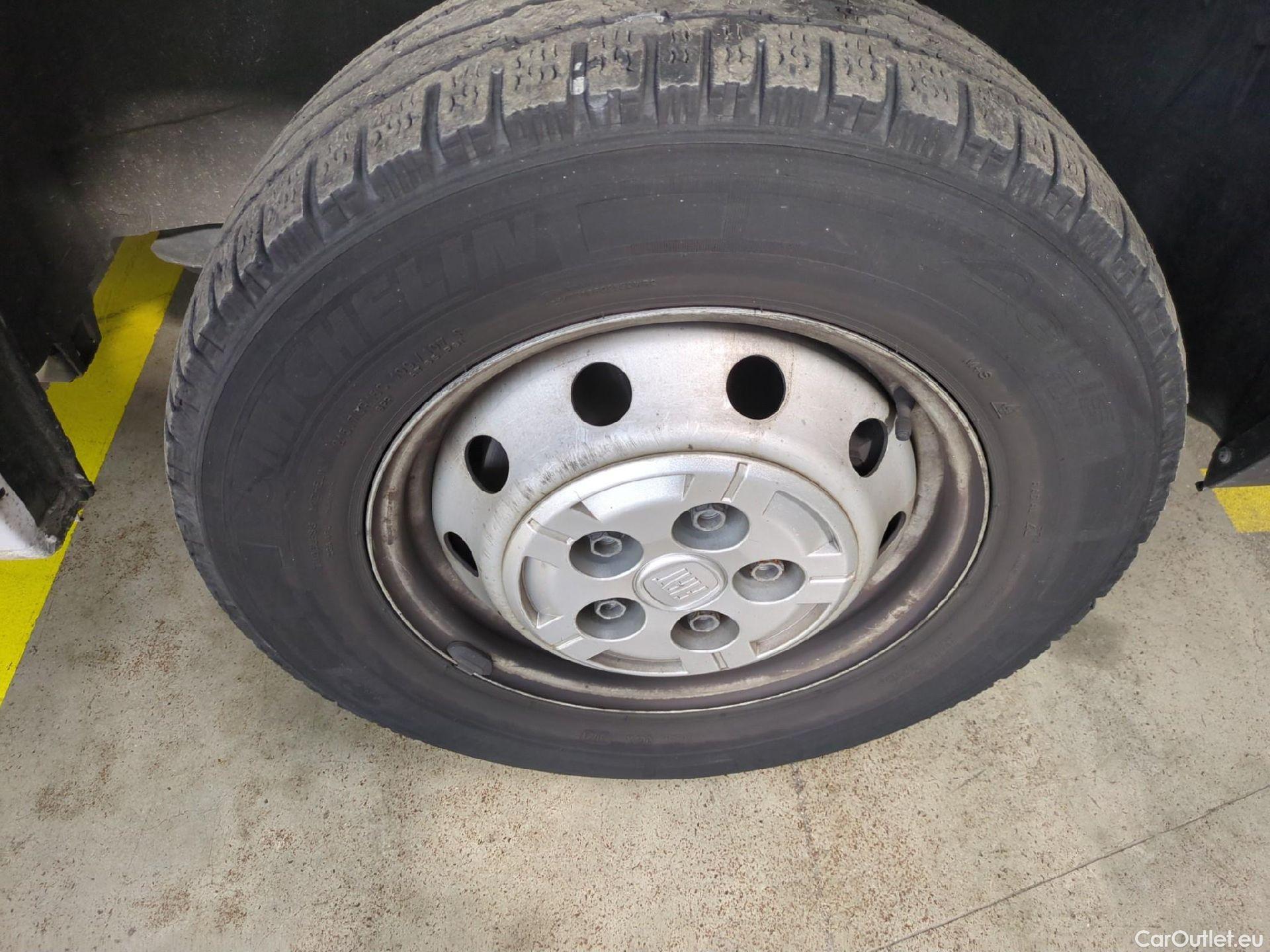  Fiat  Ducato FIAT  SC / 2014 / 2P / Châssis cabine 3.5 L 2.3 Multijet 120 Pack Pro Nav #5