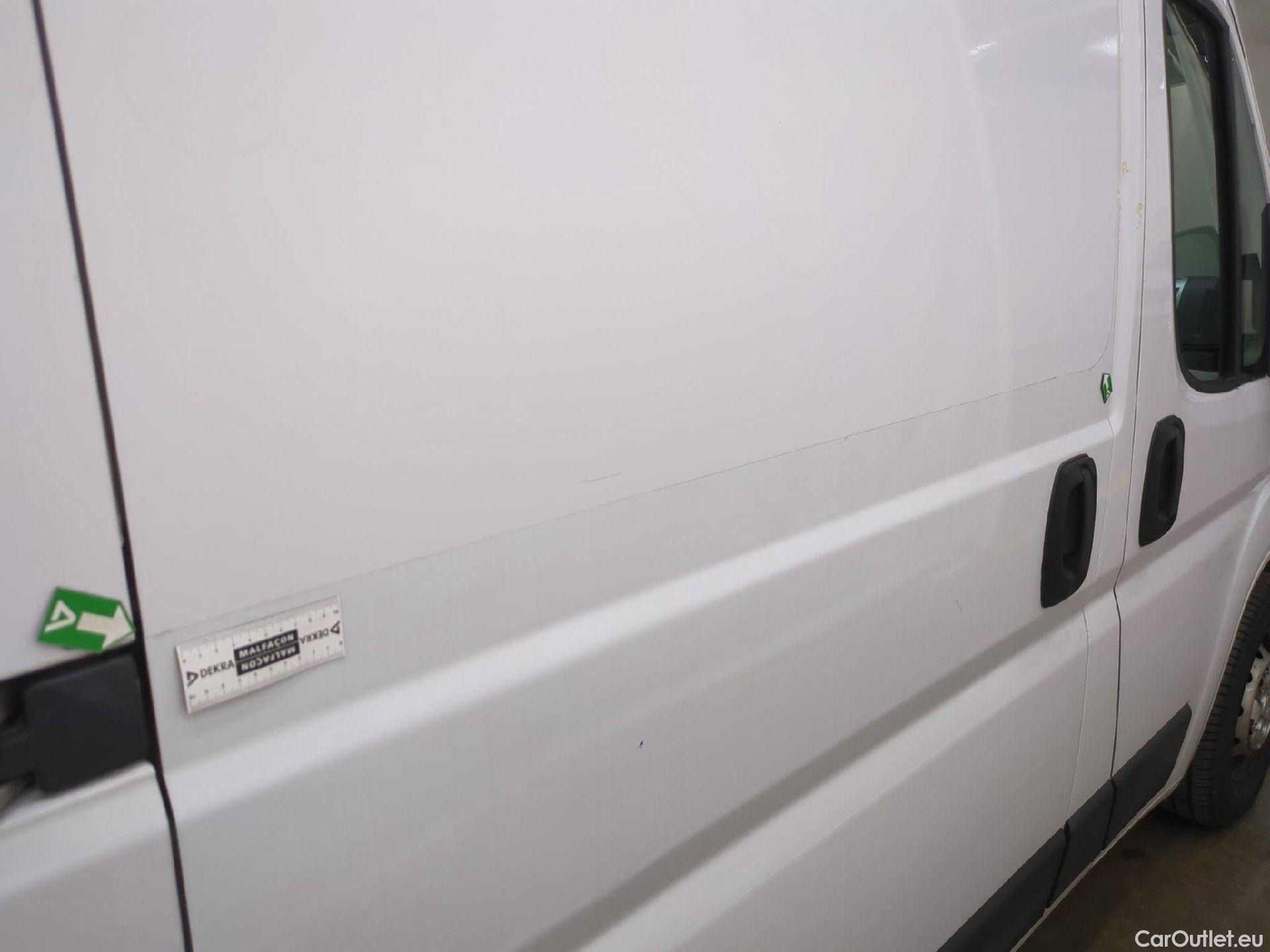  Fiat  Ducato FIAT  / 2014 / 4P / Fourgon tôlé 3.0 M H2 2.3 Multijet 120 Pack Pro Nav #26