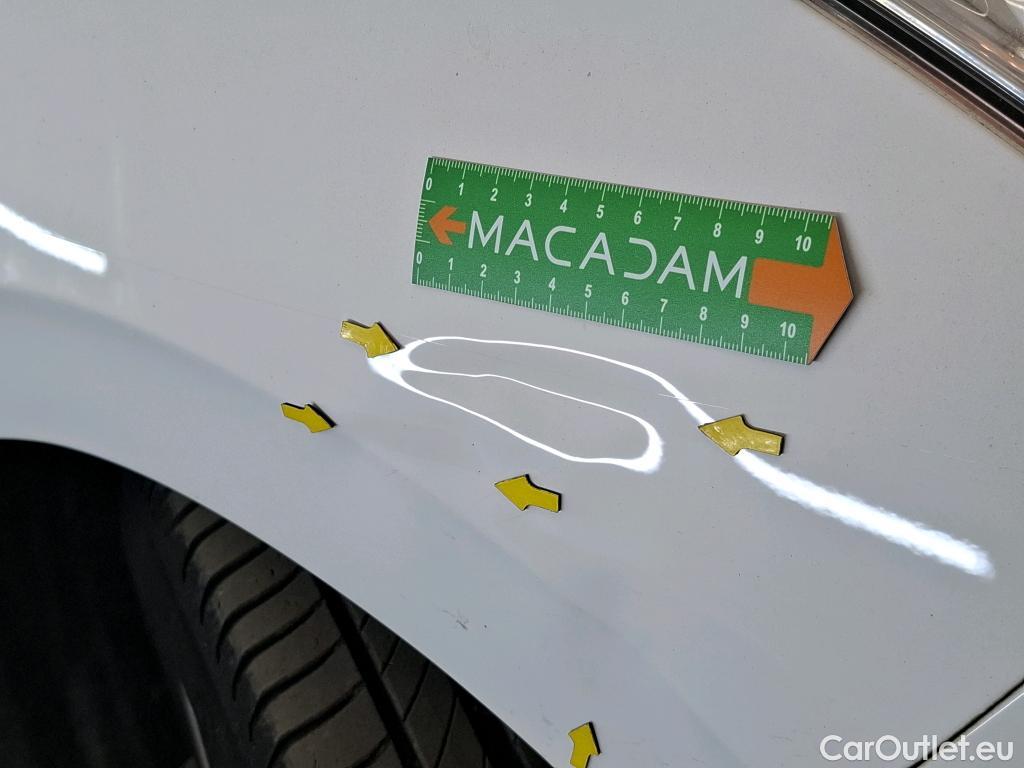  Peugeot  208  Affaire Premium 1.5 HDi 100CV BVM5 E6dT #38