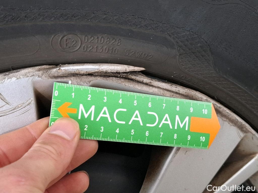  Peugeot  208  Affaire Premium 1.5 HDi 100CV BVM5 E6dT #79