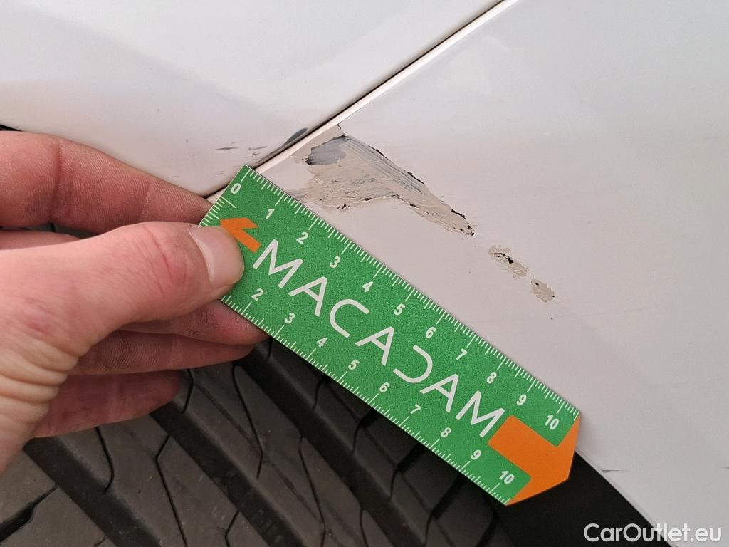  Peugeot  208  Premium 1.5 HDi 100CV BVM6 E6d #9