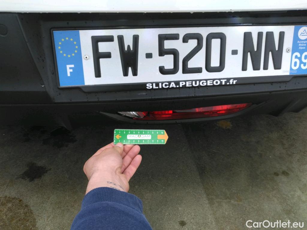  Peugeot  208  Premium 1.5 HDi 100CV BVM6 E6d #20