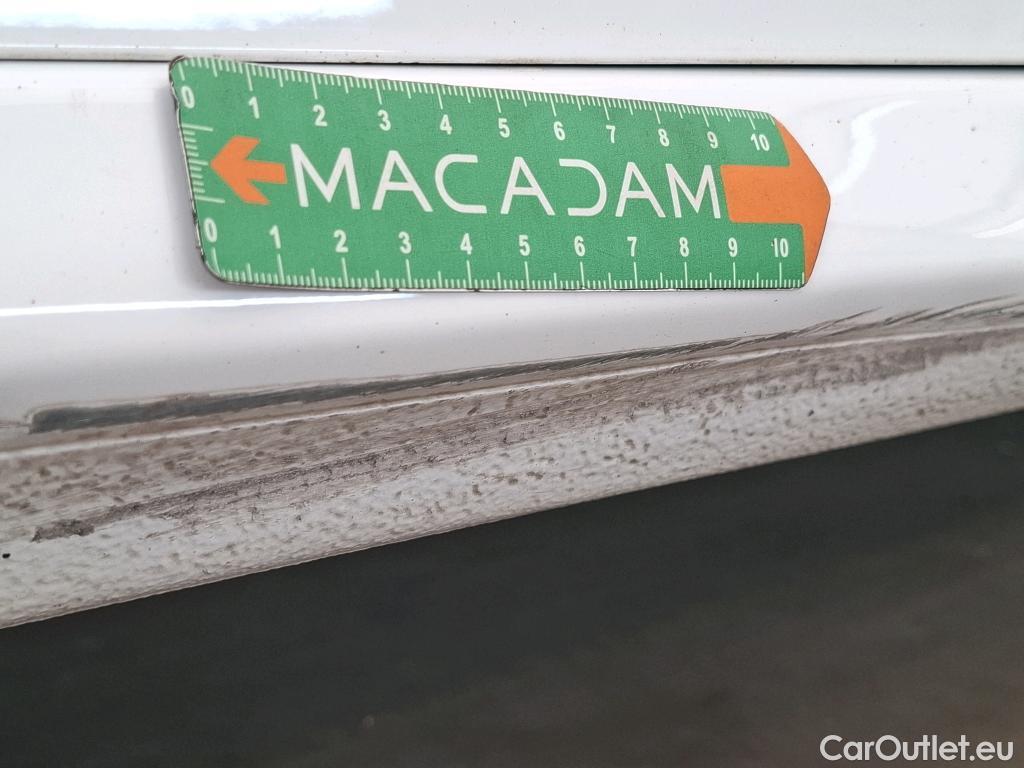  Peugeot  208  Premium 1.5 HDi 100CV BVM6 E6d #4