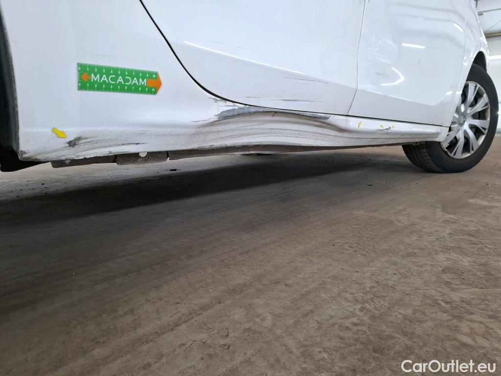  Peugeot  208  Affaire Premium 1.5 HDi 100CV BVM5 E6dT #3