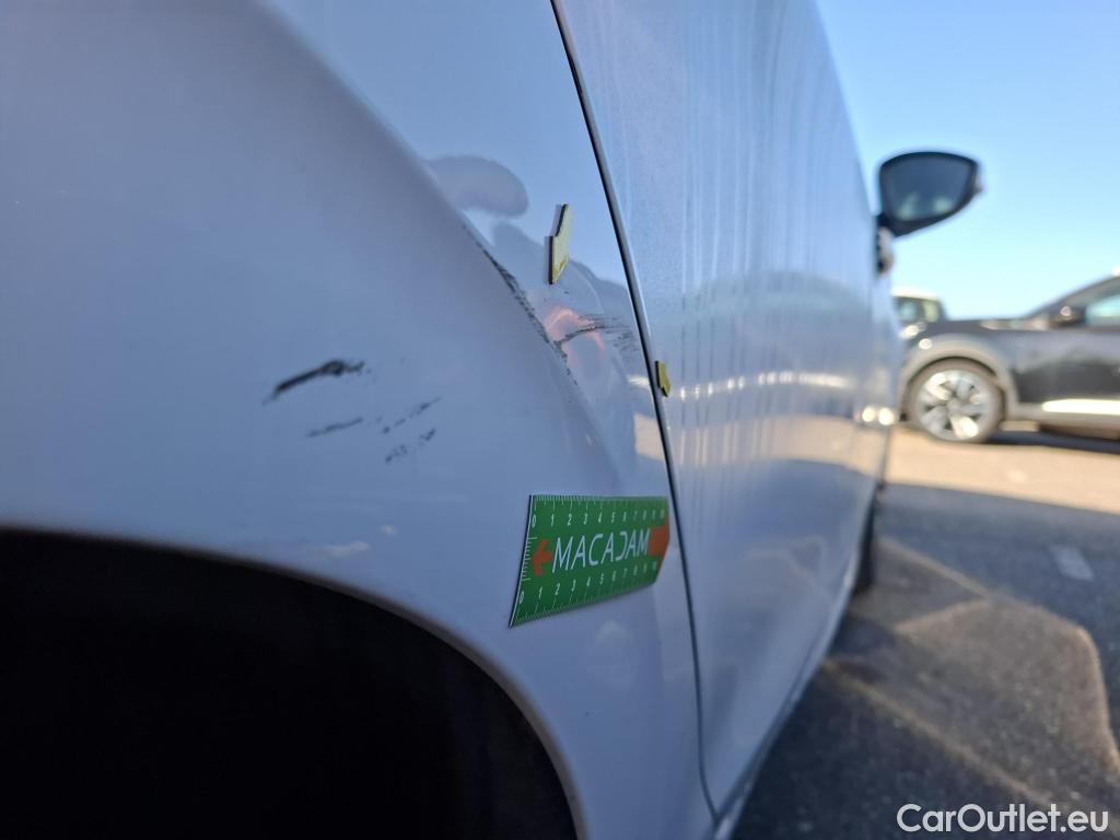  Peugeot  208  Affaire Premium 1.5 HDi 100CV BVM5 E6dT #49