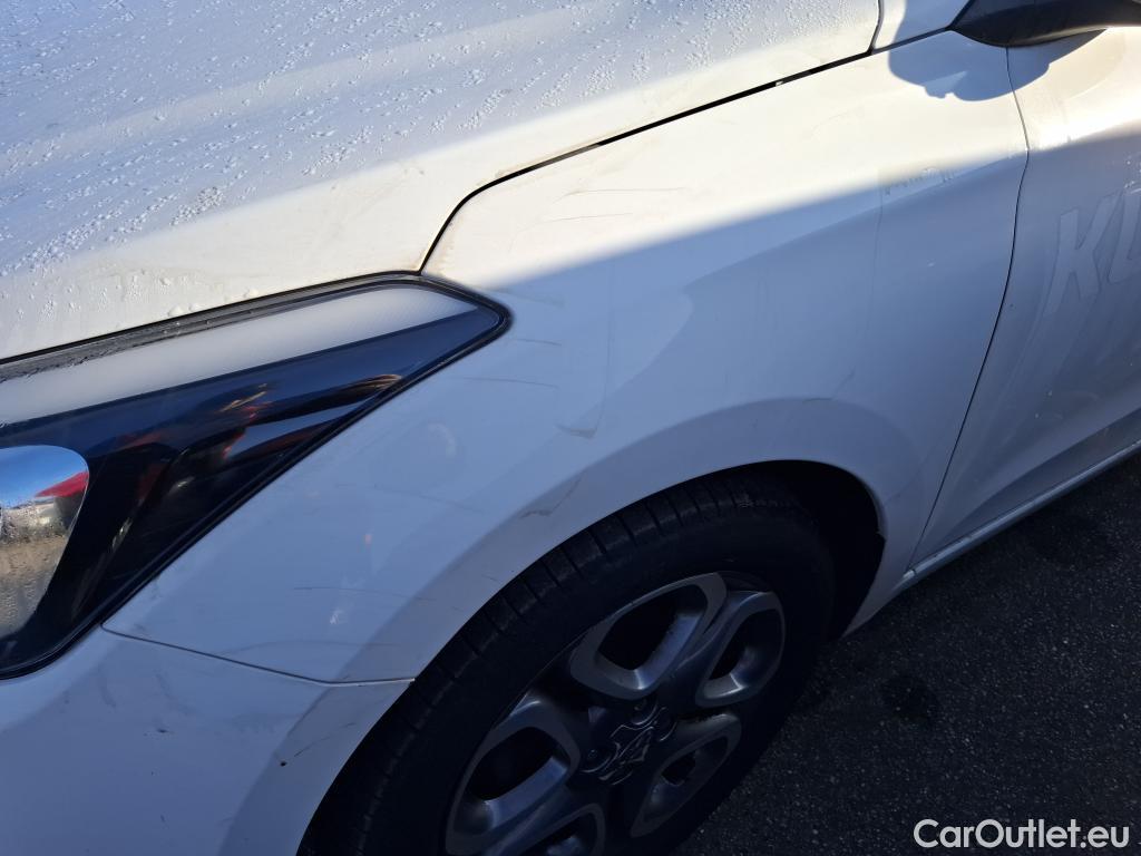  Hyundai  i20  Intuitive 1.2 85 / TRANSFO VP VF #13