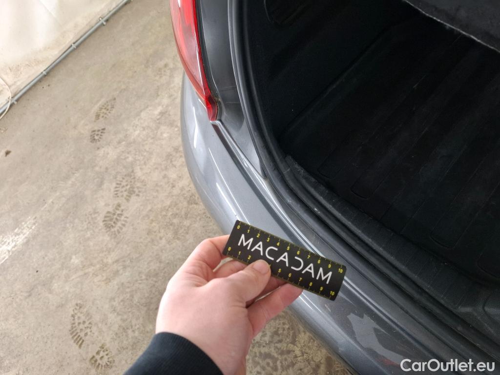  Peugeot  208  Affaire Premium Pack 1.5 HDi 100CV BVM5 E6dT #29