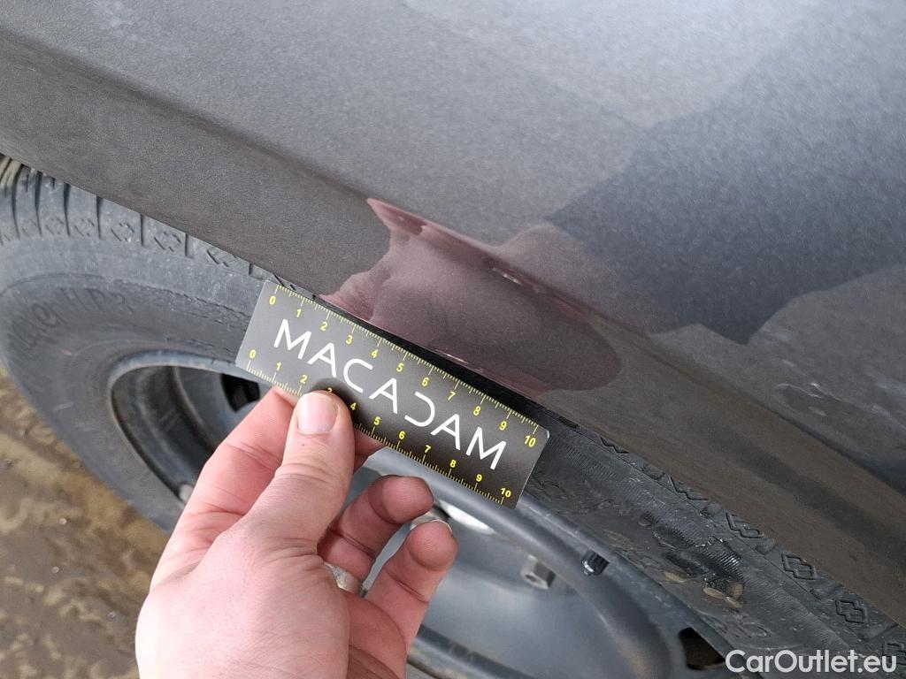  Peugeot  208  Affaire Premium Pack 1.5 HDi 100CV BVM5 E6dT #3