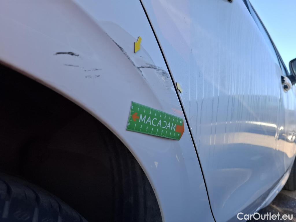  Peugeot  208  Affaire Premium 1.5 HDi 100CV BVM5 E6dT #51