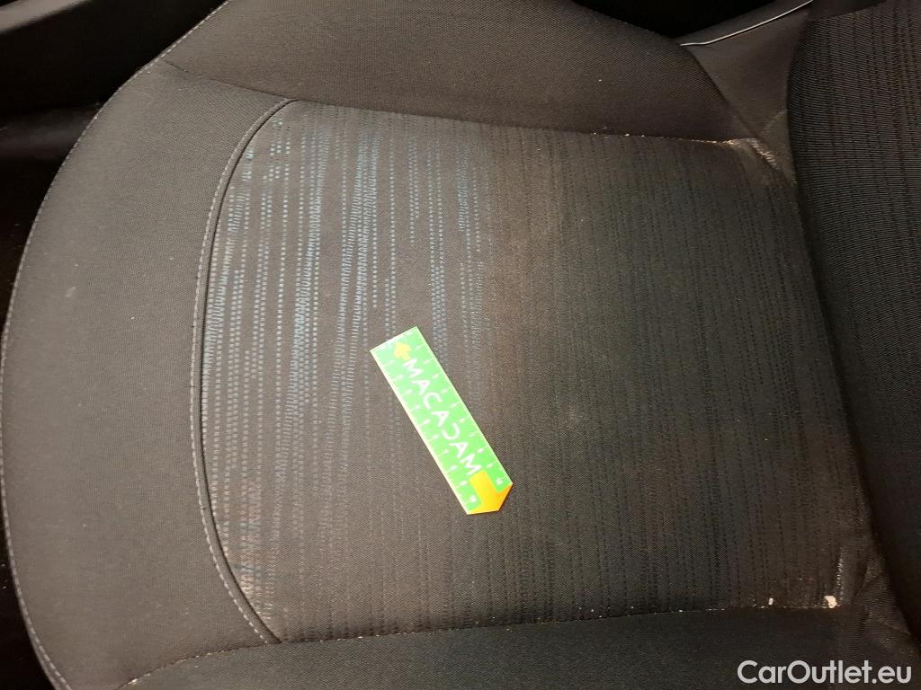  Peugeot  208  Affaire Premium 1.5 HDi 100CV BVM5 E6dT #82