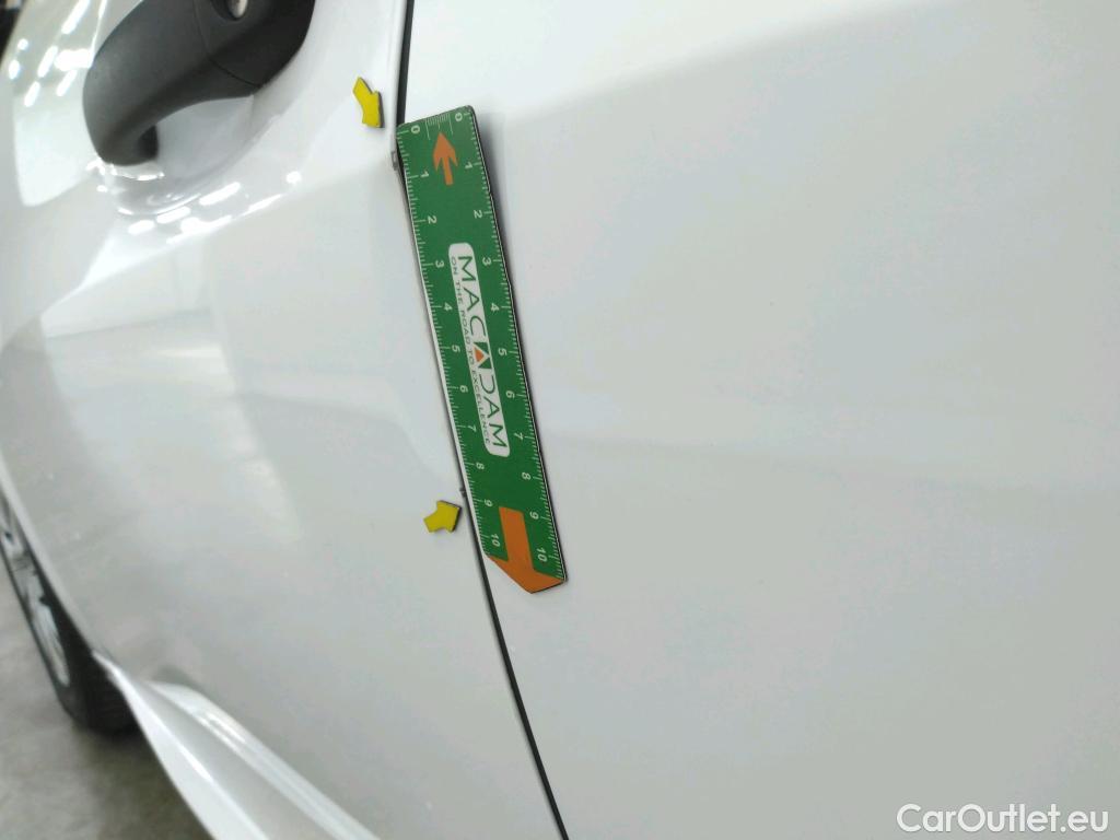  Peugeot  208  Premium 1.5 HDi 100CV BVM6 E6d #6