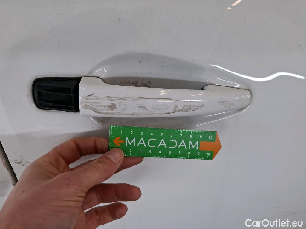  Peugeot  208  Affaire Premium 1.5 HDi 100CV BVM5 E6dT #87