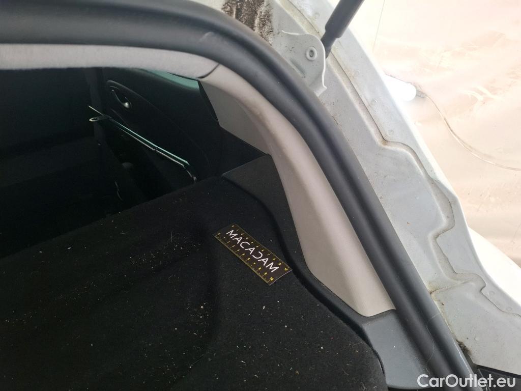  Renault  Clio  IV Air MediaNav 1.5 dCi 75CV BVM5 E6 #53