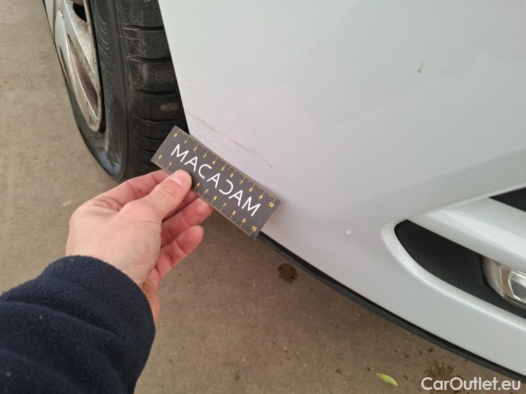  Renault  Clio  IV Air MediaNav 1.5 dCi 75CV BVM5 E6 #3