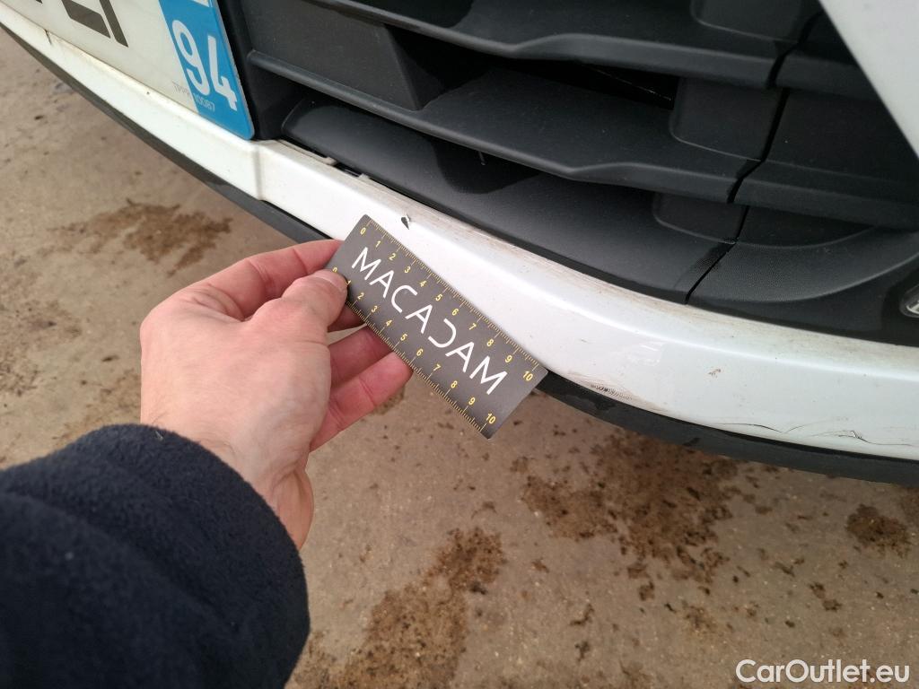  Renault  Clio  IV Air MediaNav 1.5 dCi 75CV BVM5 E6 #13