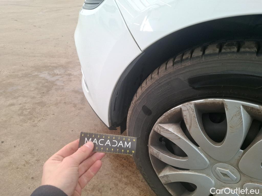  Renault  Clio  IV Air MediaNav 1.5 dCi 75CV BVM5 E6 #83