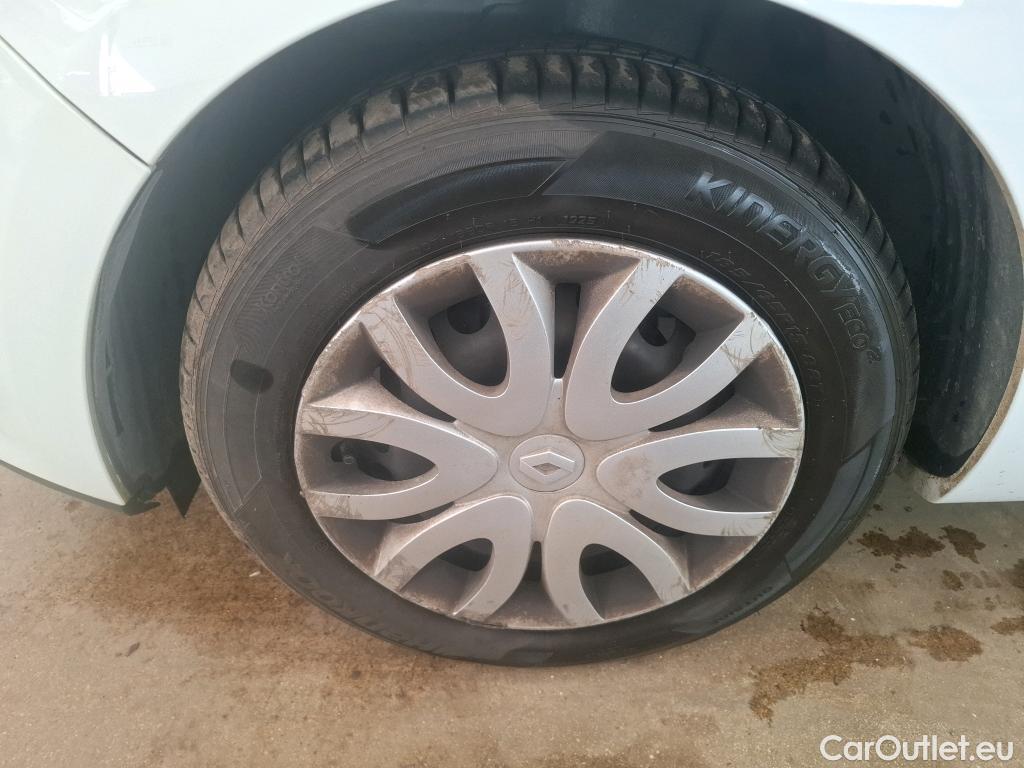  Renault  Clio  IV Air MediaNav 1.5 dCi 75CV BVM5 E6 #61