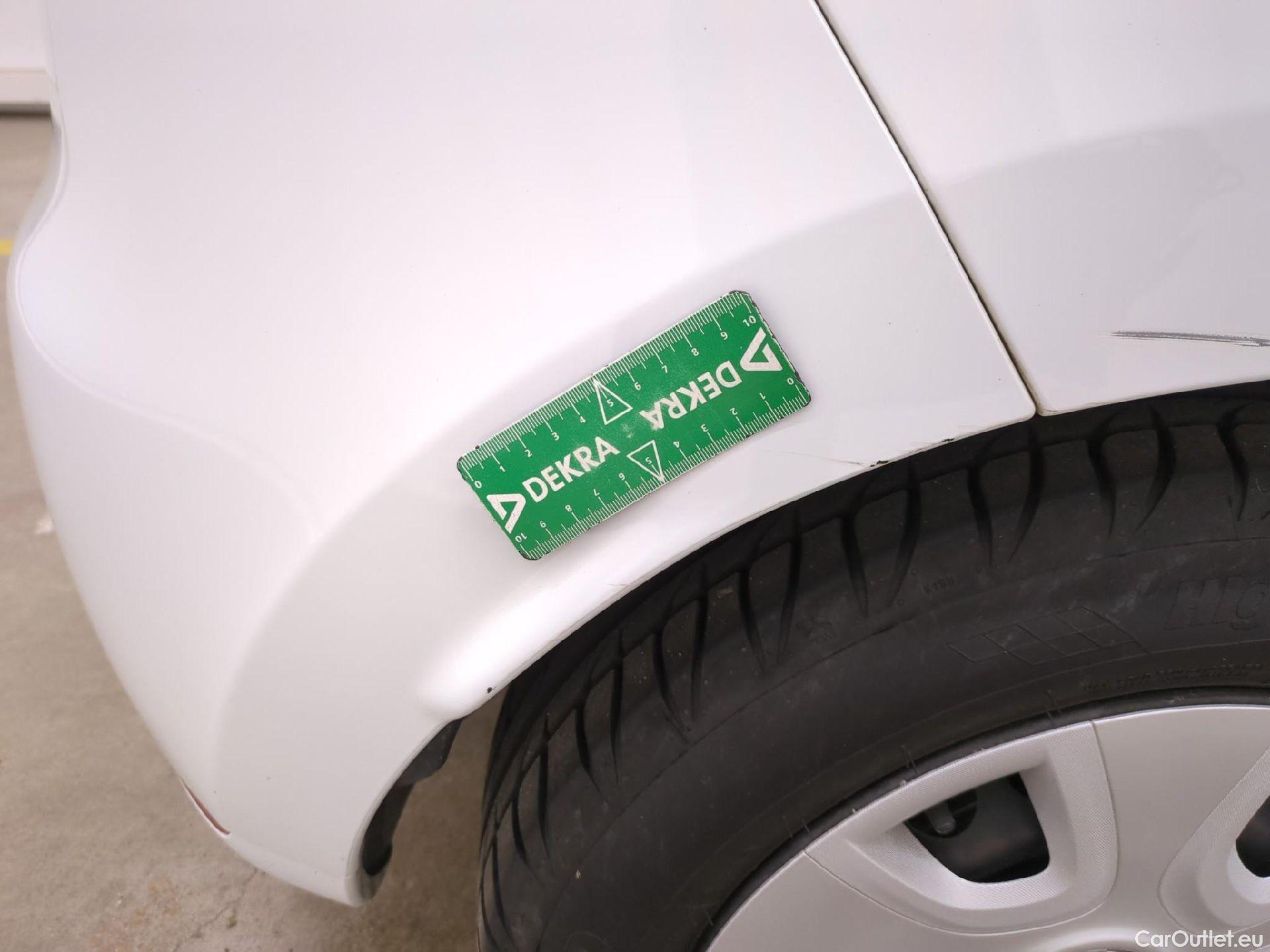  Renault  Clio  Société VU 5p Berline Air dCi 75 #12