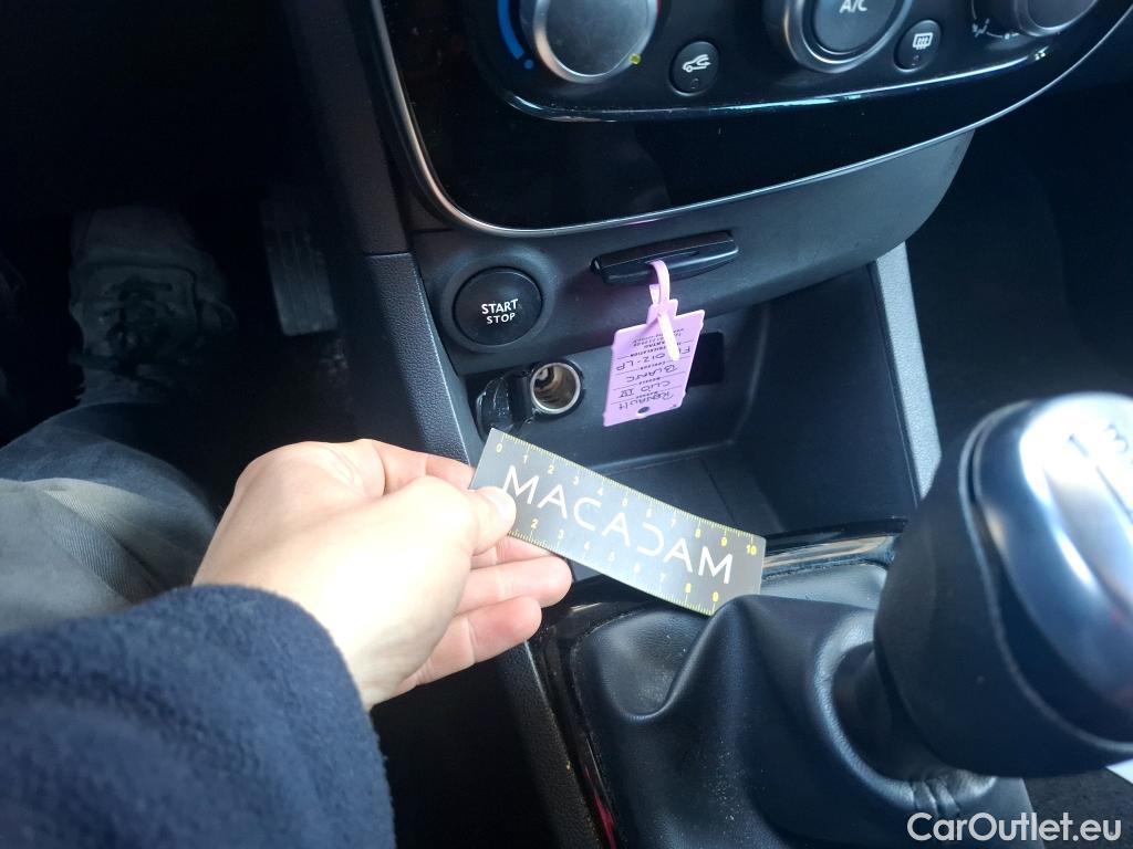  Renault  Clio  IV Air MediaNav 1.5 dCi 75CV BVM5 E6 #75