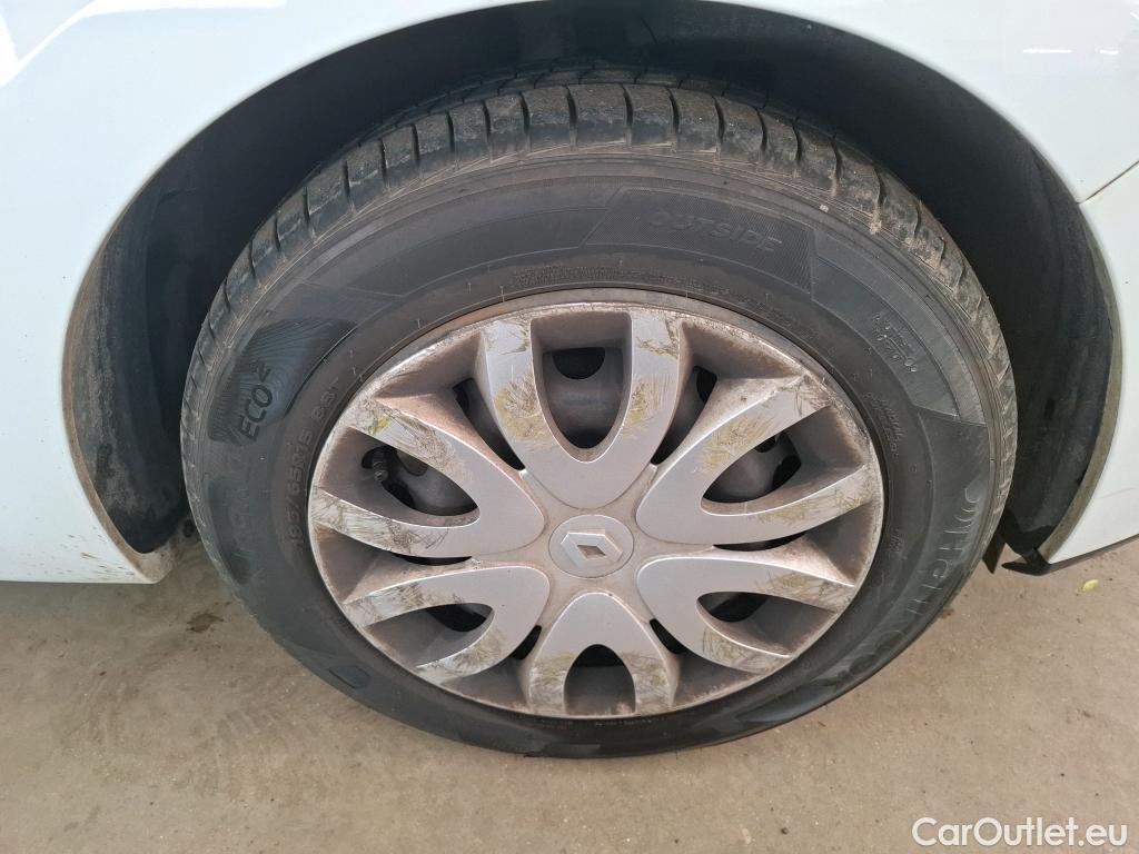  Renault  Clio  IV Air MediaNav 1.5 dCi 75CV BVM5 E6 #67