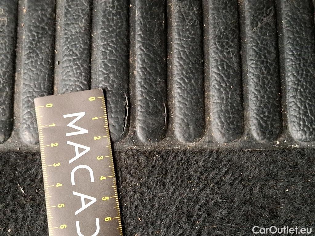  Renault  Clio  IV Air MediaNav 1.5 dCi 90CV BVM5 E6 #10