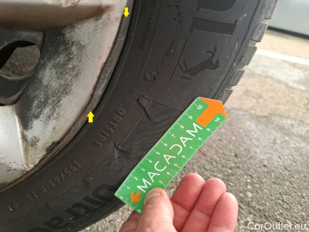  Renault  Kangoo RENAULT  Express / 2013 / 4P / Fourgonnette Gd Volume Gd Confort - Blue dCi 95 #52