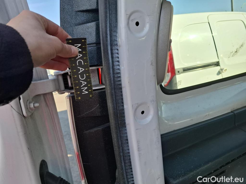  Renault  Kangoo  Express Maxi Grand Confort - Cab. Appr. 1.5 dCi 90CV BVM5 E6 #26