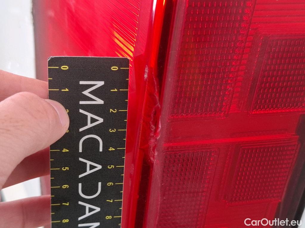  Volkswagen  Crafter  Fourgon e- 35 Fourgon mittellang Hochdach FWD 35kWh BVA #142