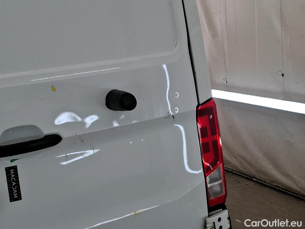  Volkswagen  Crafter  Fourgon e- 35 Fourgon mittellang Hochdach FWD 35kWh BVA #42