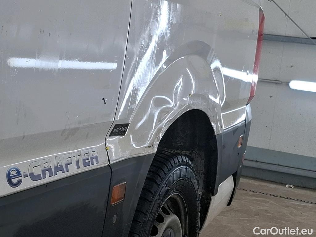  Volkswagen  Crafter  Fourgon e- 35 Fourgon mittellang Hochdach FWD 35kWh BVA #12