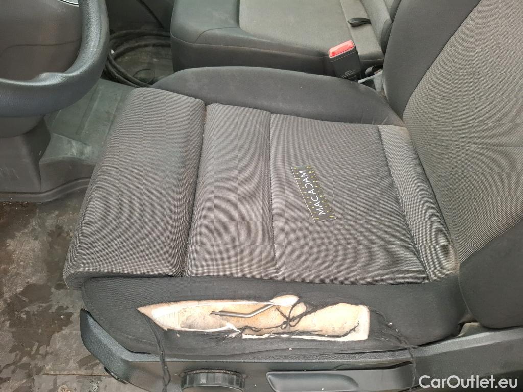  Volkswagen  Crafter  Fourgon e- 35 Fourgon mittellang Hochdach FWD 35kWh BVA #119